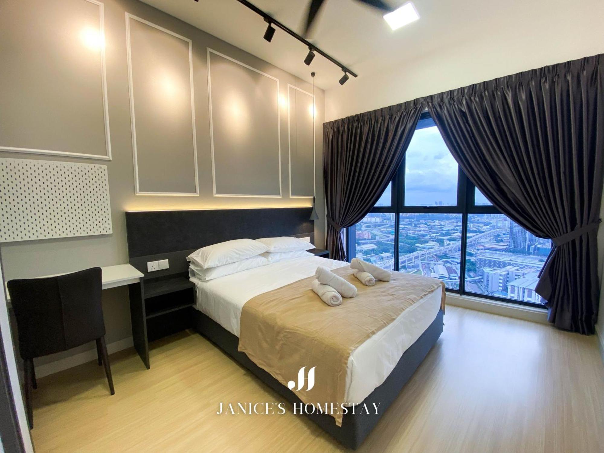 Continew By Janice's * Kuala Lumpur