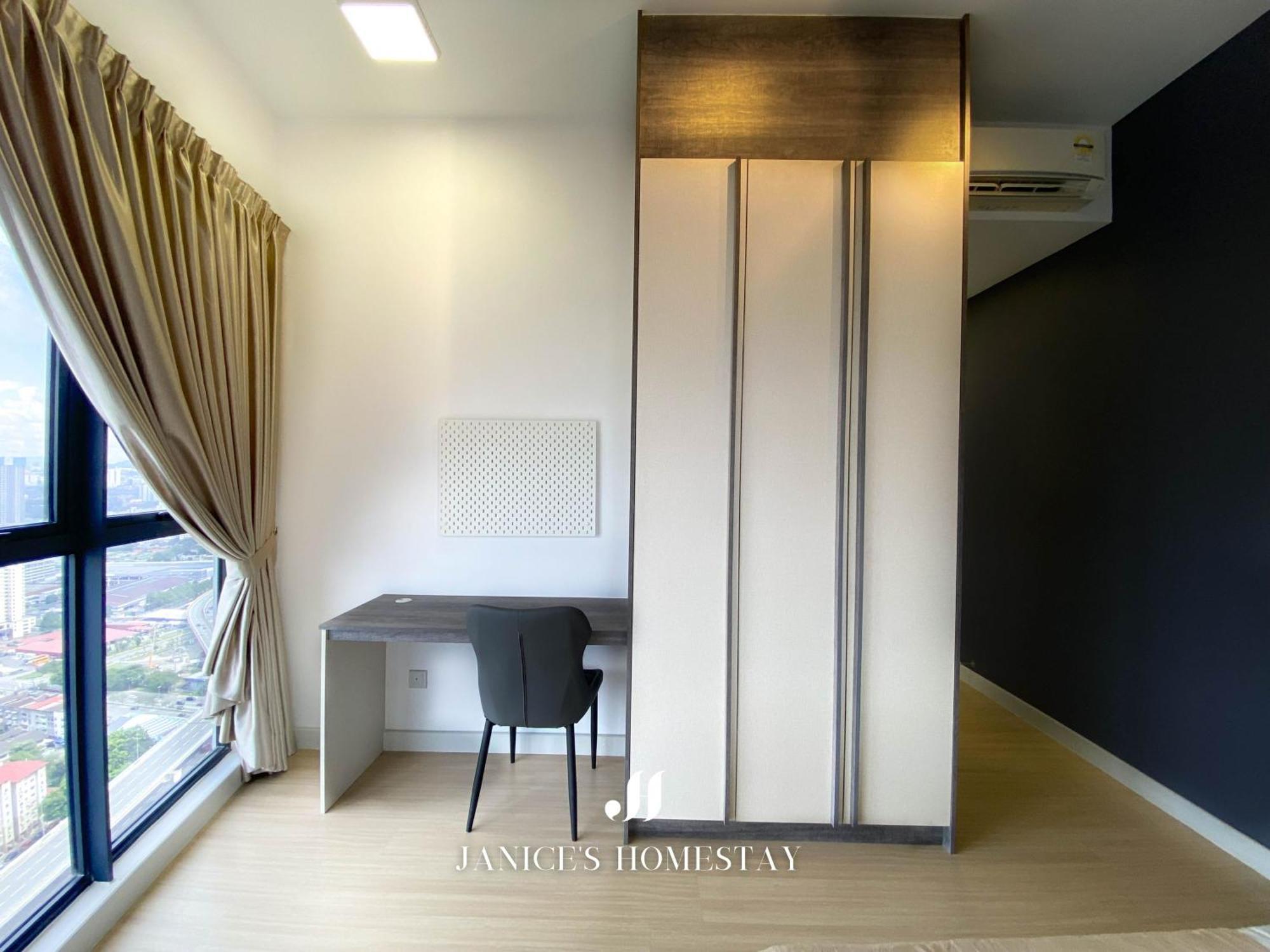 Continew By Janice's * Kuala Lumpur